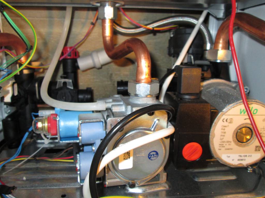 Зачем нужен предохранительный клапан для котла отопления?