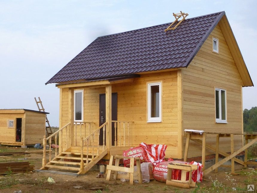 Как выбрать проект одноэтажного каркасного дома для круглогодичного проживания и сезонного отдыха
